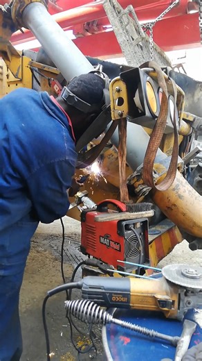 CRACKED PUMP REPAIR ON CONCRETE MIXER'S TRUCK WITH MIG WELDING IN MECHANICAL WORKSHOP