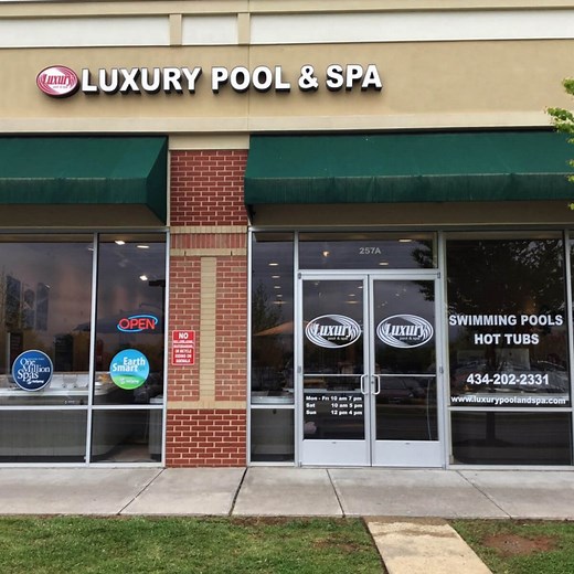 Charlottesville - Luxury Pool & Spa