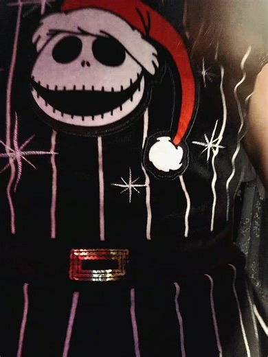 🌹🩸😎💀 late on posting. life hit a curve ball laced with a plot twist. clearing out the drafts. I hope you are enjoying your holidays. #happymerrychryslernewyears #fyp #viral #vampire #characters