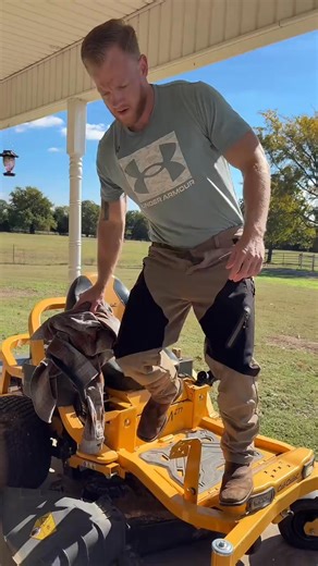 These aren’t just warm pants. They’re your personal armor against wind, water, and freezing temps. No layering. No stiffness. Just fleece-lined comfort and stretch that moves with you. ✅ 100% Waterproof & Windproof ✅ Built-in soft thermal fleece ✅ Tough & tear-resistant ✅ Perfect for work, hikes, or daily wear | Zentiva Wellness | Facebook