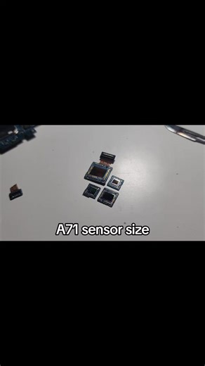 Dismantling the Galaxy S22 Ultra Camera at 13