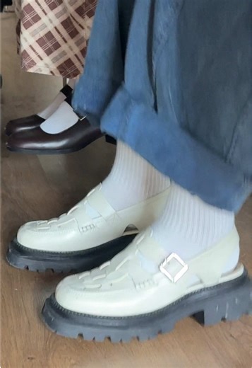 Discover the Secrets of Feet: Insightful Observations