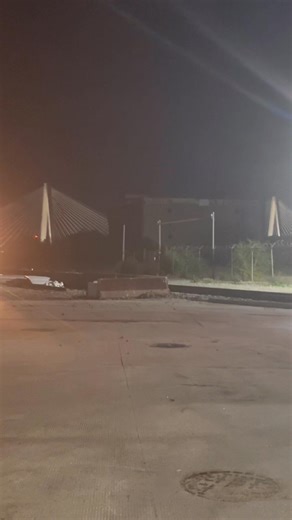 1.9K views · 53 reactions | BNSF Coal Train at Biddle Street in downtown STL #trains #railfanning #hobby #fblifestyle | Bright’s Trains | Facebook