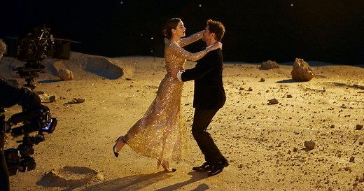 Exclu : les coulisses de la nouvelle campagne N°5 de Chanel avec Marion Cotillard