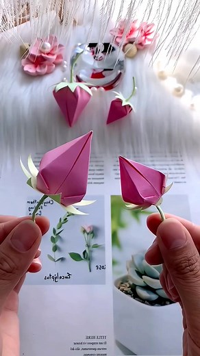 Simple and easy to learn origami tutorial If the strawberry is pink, would you still be willing to eat it. #origami #origamiart #art #handmade #paperart #paperfolding #paper #papercraft #origamipaper #papiroflexia #origamilove #diy #origamiartist #papercrafts #origamilovers #instaorigami #craft #origamiwork #d #design #creative #artist #paperartist #love #origamicrane #modularorigami #origamifun #paperfold #kusudama #origamicraft paper craft ideas | paper craft ideas