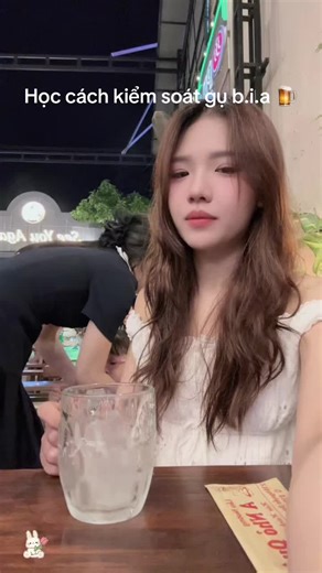 Video của Linh Nhi (@ngphlinhi_) với bản nhạc nhạc nền - Tiệm Nhà Zang🦋 (tattoo mini)