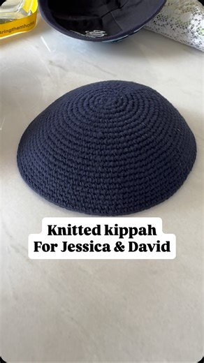 Knitted kippah for Jessica and David. #kippot #kippahs #kippah | Kippot 4 Less / Royalkippahs