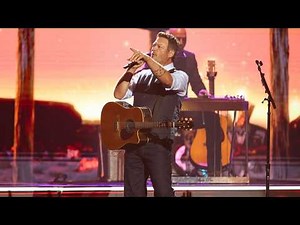 Blake Shelton - The Gambler (Live from the 61st ACM Awards)