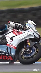 Knee slider OK 😅 #AUSWorldSBK 🇦🇺 | WorldSBK