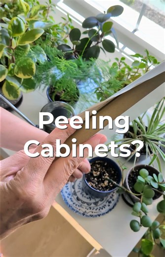 Peeling cabinets? 😬 You don’t have to replace them. I’m showing you ✌️ two easy ways to fix thermofoil (those plasticky white cabinets that peel and bubble over time) and turn them into a beautiful wood finish ✨—without ripping them out or doing a full renovation. You can peel the layer off or leave it on—either way, the final result looks the same! Follow along to see how we do it using Retique It. It’s easier (and cheaper 💰) than you think! #ThermofoilFix #CabinetMakeover #DIYKitchen #Budget