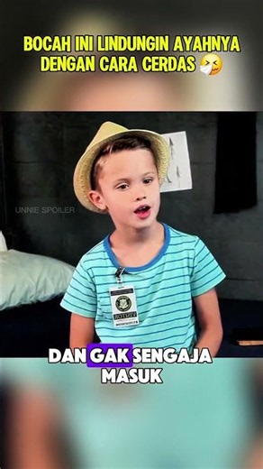 This kid protects his father in prison 🤧