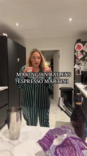 Making a Baileys Espresso Martini: A Must-Try Recipe