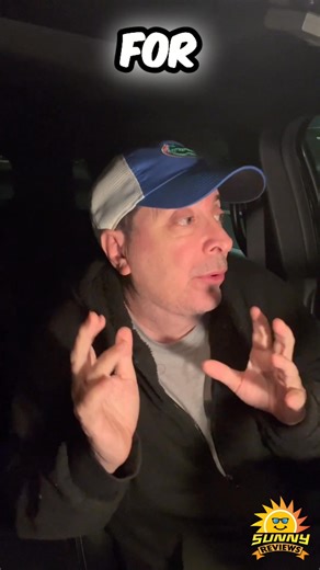 This burger's got it all: affordability, size, and a whole lotta sauce. Does the bun hold up? Is it worth your hard-earned cash? Find out why it snagged a 7.3—and decide for yourself! What's your favorite burger joint? #BurgerReview #Foodie #CheapEats #BurgerLover #FoodReview | Sunny Reviews