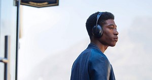 Bose refurb noise-cancelling 700/QuietComfort headphones at $223 ($106 off), more from $75