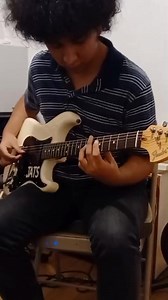 DIRE STRAITS Money for nothing Con la técnica de NO usar plumilla (pua) solo con los dedos en mano derecha. Saludos | Jats Tapia