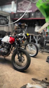 Some Mods for this keeway CR152! custom tank paint job, battery box, extended swing arm. #LaGaraheMotorcycles #ClassicCustomMC #LaGarahePowdercoating #MinorMods | La Garahe Motorcycles - Classic Custom MC