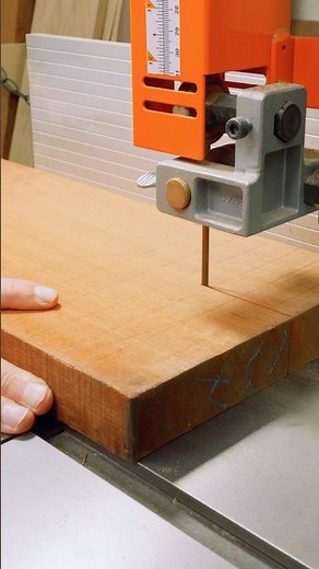 Milling lumber with a bandsaw