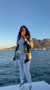 Check the gorgeous @lifewithpiwe enjoying a sunset cruise with some bubbly! 🥂 90-minutes of bliss... Book your tickets below 👇🏾 https://hyperli.com/products/90-minute-sunset-cruise-at-wild-horizons-waterfront-adventures | Hyperli