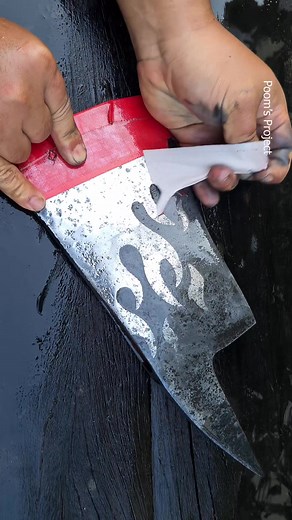 Transforming an Old Rusty Fire Axe : Flame pattern etching #axe #satisfying