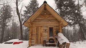 11K views · 311 reactions | Log Cabin- Primitive clay daub and wood fired cast iron pizza. My Friday video is now live. | My Self Reliance | Facebook