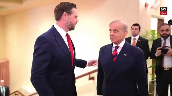 وزیر اعظم شہباز شریف سے امریکی نائب صدر جے ڈی وینس کی ملاقات #ARYNews #Pakistan #USA #JDVance #PMShebazSharif #IslamabadTalks