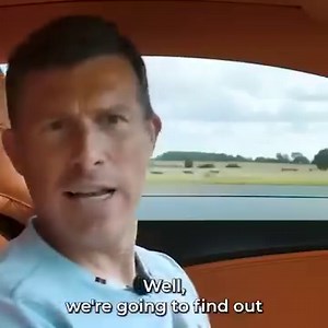 366K views · 4.4K reactions | Drag race: Bugatti Chiron Super Sport v 1,000hp BMW M4 and M5  | carwow | Facebook