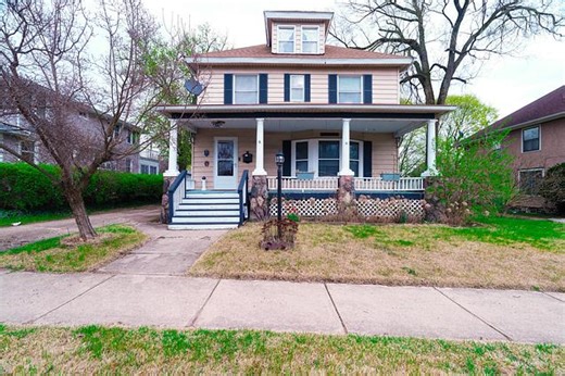 210 Fremont St, Battle Creek, MI 49017 | Estately 🧡 | MLS# 26015786