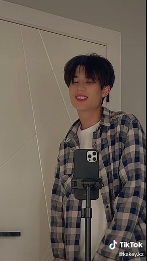 Recording Tips for Beginners in a Minimalistic Space