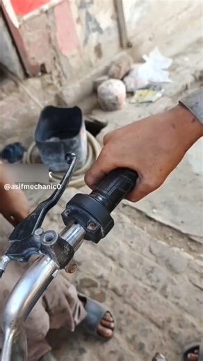 How to Fix a Jammed Motorcycle Accelerator Cable