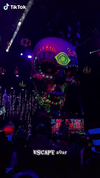 Escape Halloween 2025: Unforgettable Rave Experience