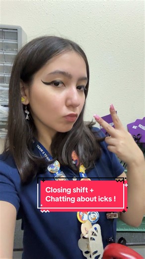 Behind the Scenes of a Closing Shift Vlog