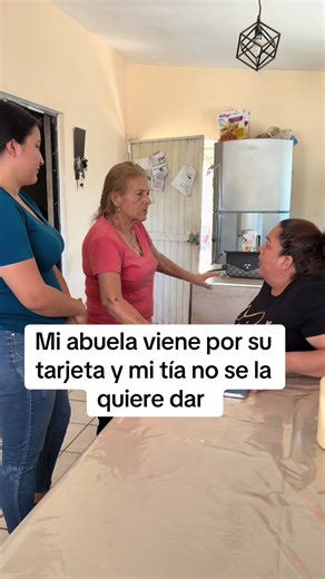 Mi abuela llega por su tarjeta y mi tía no se la quiere dar | abuela parte 2 3 final de la tarjeta