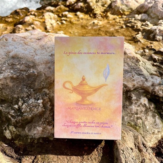 Le génie des essences te murmure - Oracle 37 Huiles essentielles - Jeu de carte artisanal - guidance et développement personnel - Etsy France