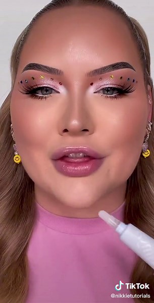 NikkieTutorials Transformation: A Unique Look Combination