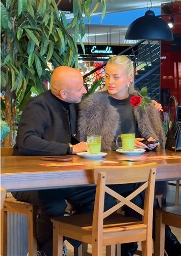 A Joyful Encounter with a Beautiful Couple 🌹