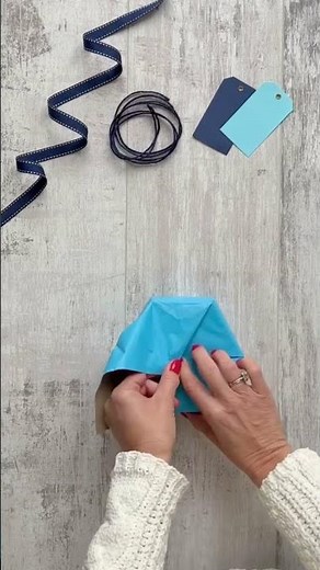 Wrapping a hexagonal box? Watch this handy tutorial #giftwrapping #asmr #janemeans #wrapwithjane
