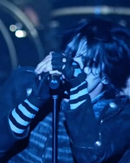 21K views · 1.9K reactions | 2007 ttbp ￼ #gerardway #mcr #theblackparade #mychemocalromance | My Chemical Romance Return | Facebook