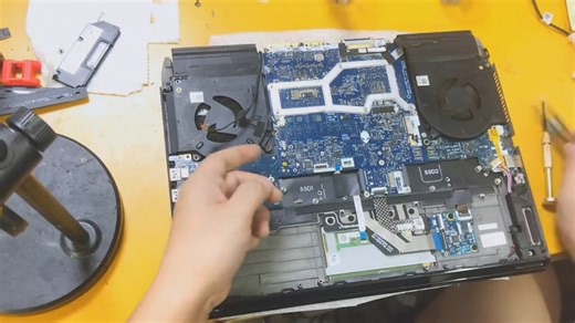 外星人M15 R3 m15 R2笔记本电脑拆装教程 换键盘视频