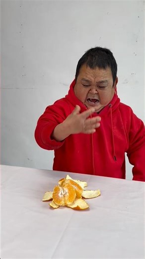 The one-meter-tall man's painful scream