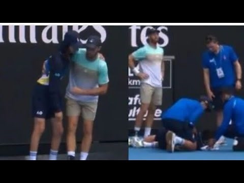 Ball kid collapses in distressing moment during doubles match : Australian Open