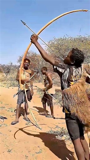 Traditional African tribal hunting। Mastery of bow and arrow...#africa #traditional #hunting