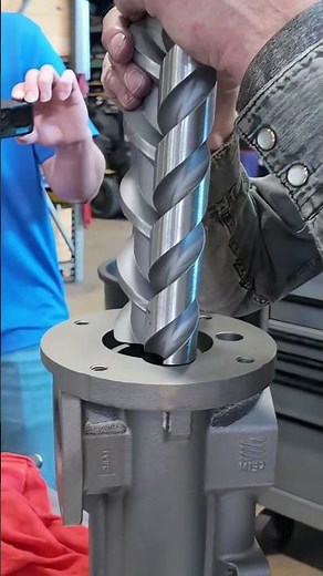 Detailed explanation of screw air compressor uses and tips for efficient operation