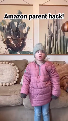 I love these kids coats that make it so easy to put kids in car seats!