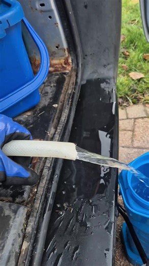 Helm Of Awe-Some Windows filling the backpack This simple but great bit of kit enables me to get to areas the van cant 🧼🧼🧼🧼🧼🧼🧼🧼🧼🧼🧼🧼🧼🧼 📞 07776 198242 📧 helmofawesome@outlook.com 🌐 www.helmofawesomewindows.co.uk ⭐️ Professional Window Cleaning and Detailing Services ⭐️ Gutter Clean and Clear / Minor Repair Services ⭐️ Roof Cleaning Services ⭐️ Render / Brick / New Build Cleaning ⭐️ Pressure Washing Services - Drives, Patios, Decking and more ⭐️ Composite/UPVC Door Restoration #win