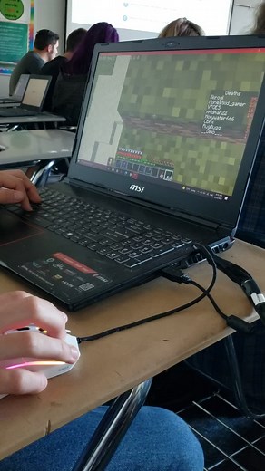 breezily bridging in class #bedwars #dragclick #school #breezily #breezilybridge #godbridge #yt #fy #fypシ #xyzbca #asmr