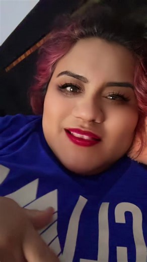 ⭐💜L҇A҇💜Q҇U҇E҇E҇N҇⭐️💜🐝 (@www.tiktokqueen.com2)’s videos with sonido original - Lily🌹