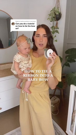 Easy Baby Bow Tutorial Using Velvet Ribbon from Hobby Lobby