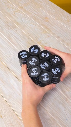 The black slime gave him cool stuff 😲 | SMOL