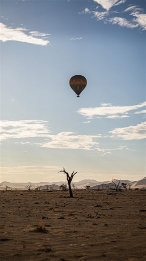 Some experiences are done once, and remembered forever. A sunrise balloon flight over Sossusvlei with the Namib Sky team is one of them — crafted with care, flown with precision, and shared with only a few! 💭🔥☀️🎈💭🔥☀️🎈💭🔥☀️🎈 Wonderful images by @ninamaeter & @robinmaeter #dreamitorliveit #sossusvlei #namibia | Namib Sky Balloon Safaris