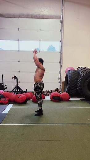 No Shirt No Shoes No Problem 🦸🏽‍♂️ #fittok #fyp #gymtoks #nogravity